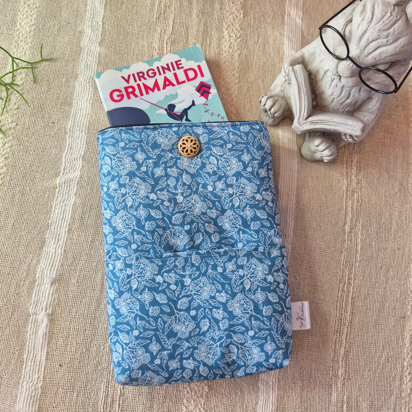 Pochette à livre de poche